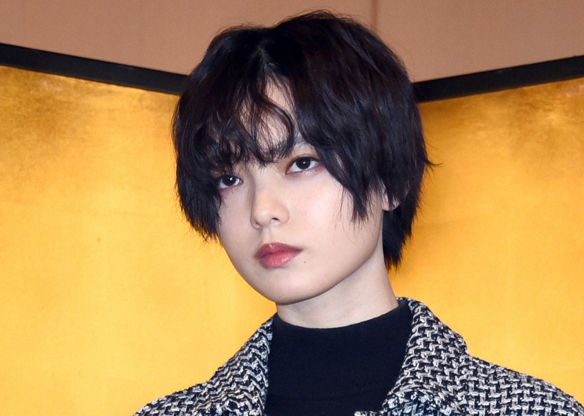 【芸能】平手友梨奈とAdoが意味深投稿！「2024年10月16日23時」ファンの間で憶測飛び交う！